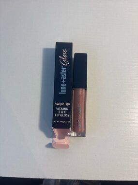 LUNE+ASTER swipe+go VITAMIN C & E Lip Gloss *CHAMPION* 0.17 Oz NIB.